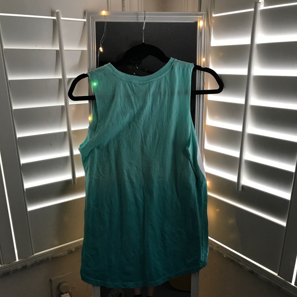 • Pink Blue Top • - Picture 4 of 5